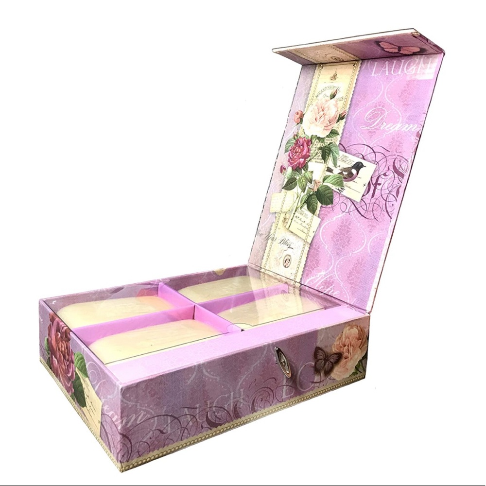 Pooch & Sweetheart Romance Music Box Lavender Scented Soaps (76722), 4 ct